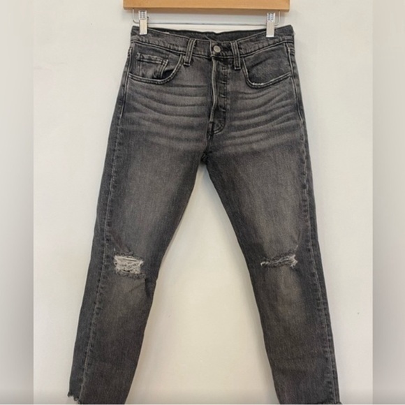 Levi’s Skinny’s s Premium 501 Crops Raw‎ Hem Dark gray - Picture 7 of 7